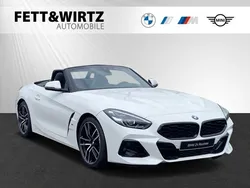 Weiß Gebraucht 2024 BMW Z4 M Sport Cabrio | 49.390 € (Teuer)