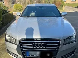 Silber Gebraucht 2013 Audi A8 Limousine | 17.500 € (Superpreis)