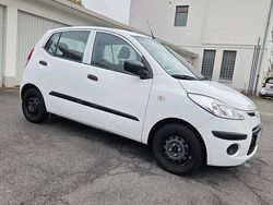Weiß Gebraucht 2010 Hyundai i10 Kleinwagen | 1.900 € (Guter Preis)