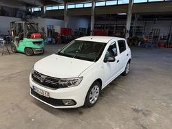 Weiß Gebraucht 2019 Dacia Sandero Essentiel Kleinwagen | 6.500 € (Fairer Preis)