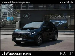 Schwarz kosmosschwarz metallic Gebraucht 2024 Mercedes EQA300 Electric Art SUV | 36.790 € (Fairer Preis)