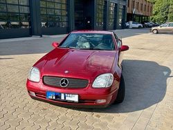 Rot Gebraucht 1999 Mercedes SLK200 Cabrio | 5.500 € (Etwas zu teuer)