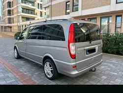 Grau Gebraucht 2010 Mercedes Viano Van / Kleinbus | 11.800 € (Fairer Preis)
