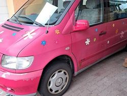 Rot Gebraucht 1997 Mercedes V200 Van / Kleinbus | 4.900 €