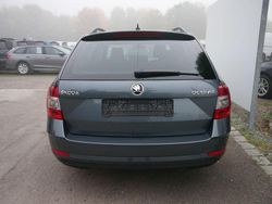 Metallic Gebraucht 2017 Skoda Octavia Kombi | 17.560 € (Teuer)