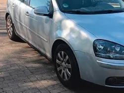 Grau Gebraucht 2007 VW Golf V Comfortline Limousine | 2.000 € (Guter Preis)