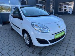 Weiß Gebraucht 2010 Renault Twingo Authentique Kleinwagen | 2.490 € (Etwas zu teuer)