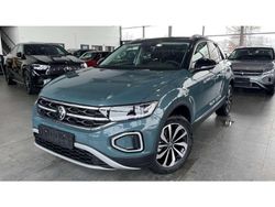 Petroleum blue metallic / dach Gebraucht 2025 VW T-Roc Style SUV | 31.370 € (Superpreis)