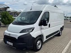 Weiss Neu 2025 Toyota Proace Comfort Van | 33.590 € (Fairer Preis)