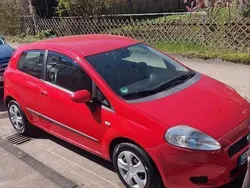 Rot Gebraucht 2006 Fiat Grande Punto Kleinwagen | 1.200 € (Superpreis)