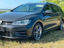 Grau Gebraucht 2017 VW Golf VII R-line Kombi | 11.200 € (Etwas zu teuer)