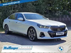 Mineralweiss Gebraucht 2025 BMW 520 M Sport Limousine | 52.888 € (Fairer Preis)