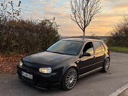 Schwarz Gebraucht 2002 VW Golf IV Kleinwagen | 2.200 € (Fairer Preis)