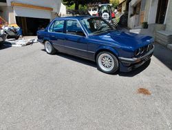 Blau Gebraucht 1988 BMW 325 Limousine | 11.999 €