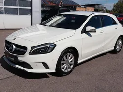 Weiß Gebraucht 2017 Mercedes A180 Urban Limousine | 10.850 € (Fairer Preis)