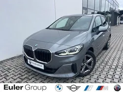 Grau Gebraucht 2022 BMW 220 Active Tourer Sport Line Van / Kleinbus | 25.999 € (Guter Preis)
