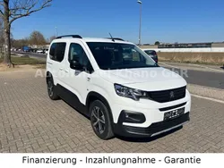 Weiß Gebraucht 2020 Peugeot Rifter GT Van / Kleinbus | 24.990 € (Etwas zu teuer)