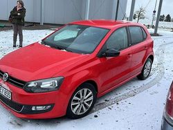 Rot Gebraucht 2011 VW Polo Style Limousine | 3.499 € (Fairer Preis)