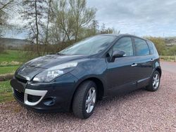Grau Gebraucht 2010 Renault Scénic III Van / Kleinbus | 4.200 € (Fairer Preis)