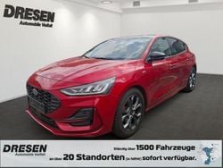Rot Gebraucht 2024 Ford Focus ST-Line X Limousine | 22.690 € (Guter Preis)