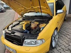 Gelb Gebraucht 2001 Audi S4 Kombi | 21.500 € (Teuer)