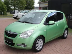 Grün Gebraucht 2009 Opel Agila Edition Kleinwagen | 2.990 € (Fairer Preis)