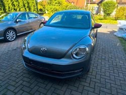Grau Gebraucht 2015 VW Beetle CLUB Limousine | 7.990 € (Guter Preis)