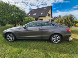 Beige Gebraucht 2009 Mercedes E250 Avantgarde Coupé | 16.600 € (Teuer)