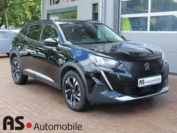 Schwarz Gebraucht 2022 Peugeot 2008 Allure SUV | 17.990 € (Guter Preis)