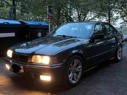 Schwarz Gebraucht 1992 BMW 316 Limousine | 1.700 €