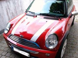 Rot Gebraucht 2004 Mini Cooper Kleinwagen | 2.400 €