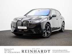 Sophistograu brillanteffekt metalli Gebraucht 2022 BMW iX Sport Line SUV | 43.445 € (Fairer Preis)