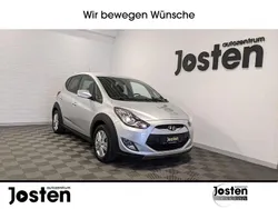 Silber (sleek silver / met (silber)) Gebraucht 2015 Hyundai ix20 Van / Kleinbus | 9.490 € (Fairer Preis)