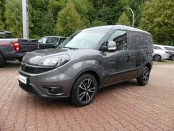 Grau Gebraucht 2021 Fiat Doblò Van / Kleinbus | 14.990 € (Teuer)