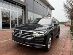 Schwarz metallic Gebraucht 2019 VW Touareg Highline SUV | 42.900 € (Fairer Preis)
