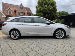 Silber Gebraucht 2016 Opel Astra Kombi | 10.500 € (Fairer Preis)