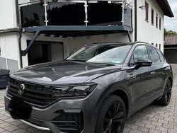Grau Gebraucht 2021 VW Touareg R-line SUV | 48.990 € (Fairer Preis)