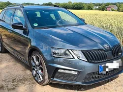 Schwarz Gebraucht 2020 Skoda Octavia RS Kombi | 22.950 € (Fairer Preis)