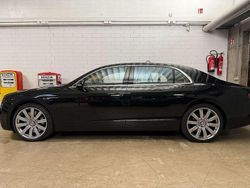 Grün Gebraucht 2015 Bentley Flying Spur Mulliner Limousine | 62.900 €