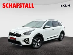 Weiss ((ud) schneeweiss) Gebraucht 2021 Kia Niro Spirit SUV | 22.979 € (Guter Preis)