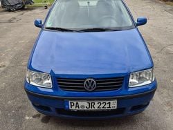 Blau Gebraucht 2000 VW Polo Comfortline Limousine | 700 € (Guter Preis)
