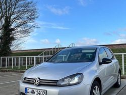 Silber Gebraucht 2014 VW Golf Comfortline Limousine | 3.150 € (Superpreis)