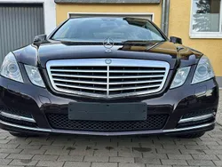 Braun Gebraucht 2011 Mercedes E200 Elegance Limousine | 9.900 € (Guter Preis)