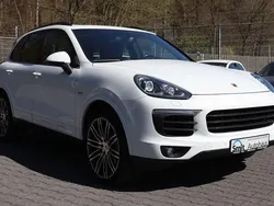Weiß Gebraucht 2018 Porsche Cayenne Platinum Edition SUV | 34.500 € (Fairer Preis)