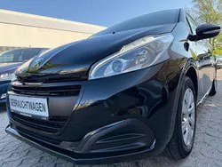 Schwarz Gebraucht 2017 Peugeot 208 Active Kleinwagen | 7.300 € (Fairer Preis)
