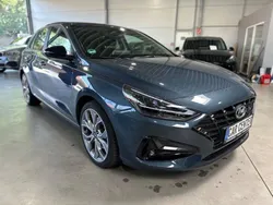 Blau Gebraucht 2021 Hyundai i30 Edition 30+ Limousine | 15.490 € (Guter Preis)