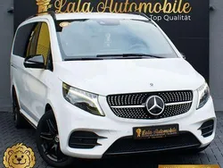 Weiß Gebraucht 2023 Mercedes V300 AMG line Van / Kleinbus | 81.490 €
