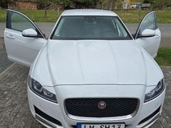 Weiß Gebraucht 2017 Jaguar XF Prestige Limousine | 16.500 € (Fairer Preis)