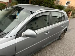 Silber Gebraucht 2003 Opel Signum Kombi | 1.100 € (Guter Preis)