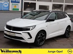 Jade weiss/schwarz Gebraucht 2022 Opel Grandland X Ultimate SUV | 21.995 € (Fairer Preis)